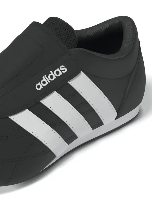 ADIDAS SPORTSWEAR ADIDAS SPORTSWEAR Slip On tenisice 'TEKWEN'  crna / prljavo bijela