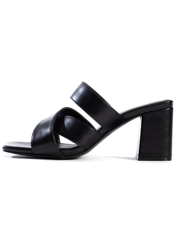 Celena Celena Natikače s potpeticom 'Connie'  crna