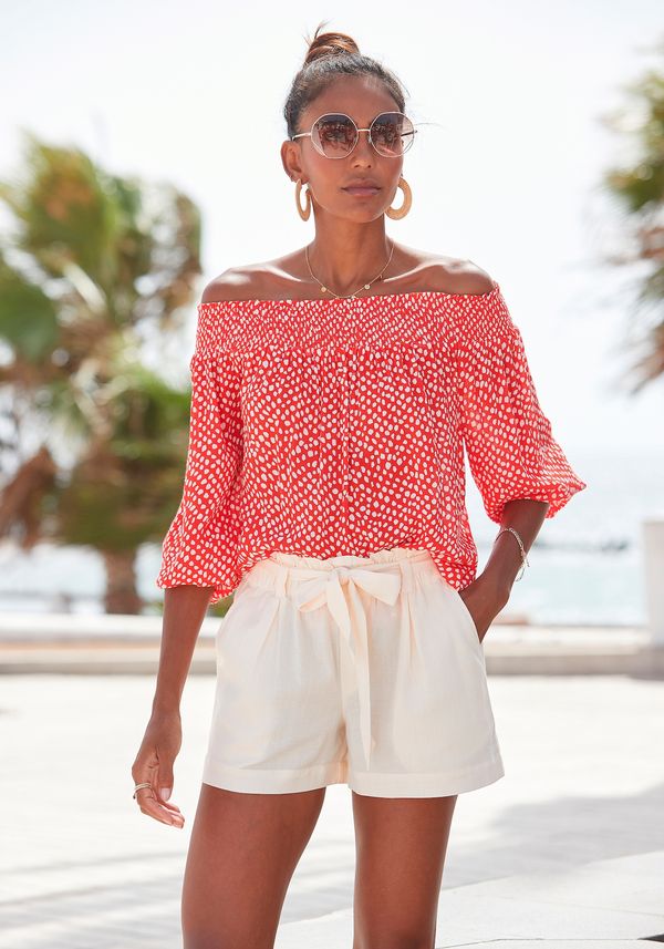 LASCANA LASCANA Hlače s naborima 'LASCANA'  bijela