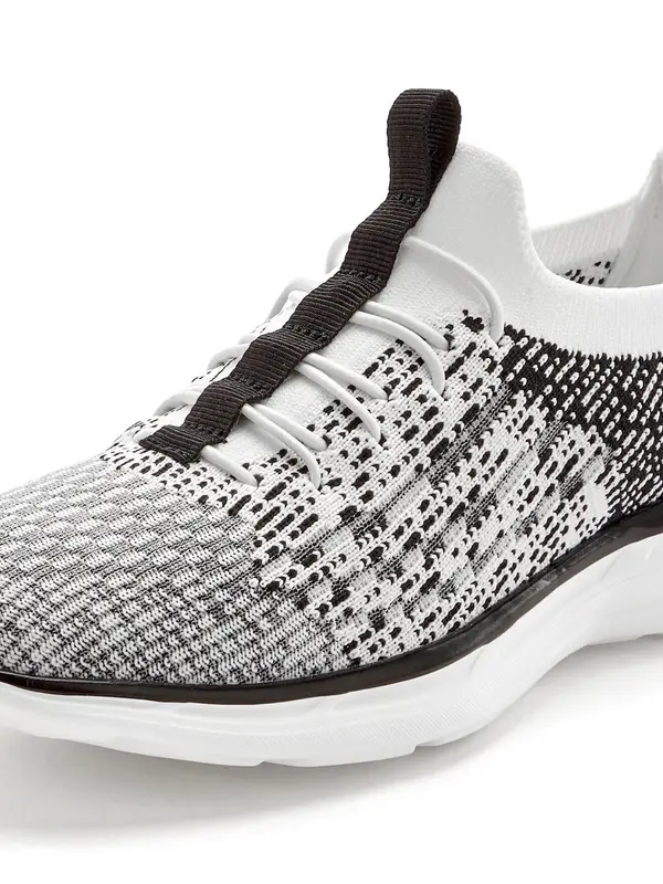 LASCANA LASCANA Slip On tenisice  crna / bijela