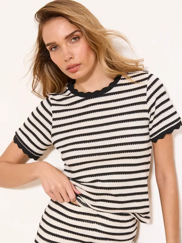 Lipsy Lipsy Pulover  crna / vuneno bijela