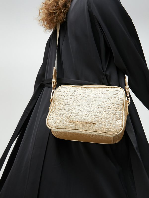 Lola Casademunt Lola Casademunt Torba preko ramena ' '  zlatna