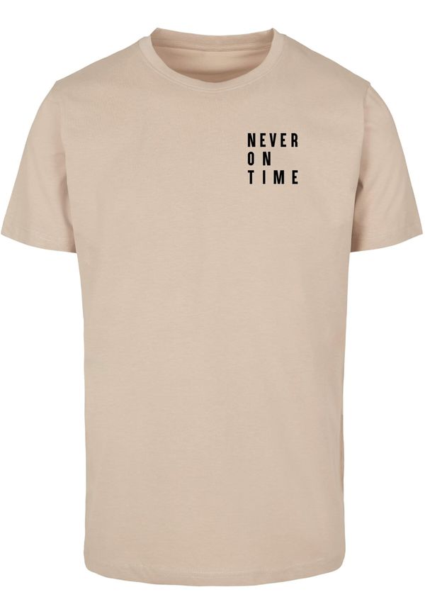Merchcode Merchcode Majica 'Never On Time'  pijesak / crna