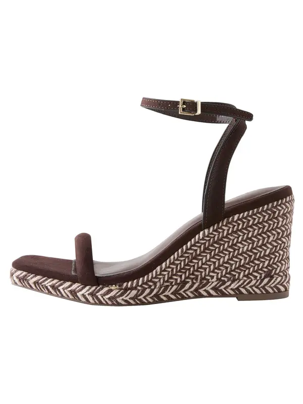 Next Next Sandale s remenčićima 'Forever Comfort'  čokolada