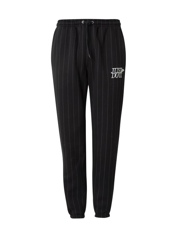 Nike Sportswear Nike Sportswear Hlače 'CLUB'  siva / crna