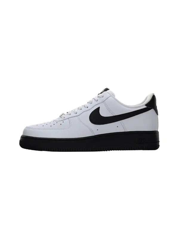 Nike Sportswear Nike Sportswear Niske tenisice 'Air Force 1 '07'  crna / bijela