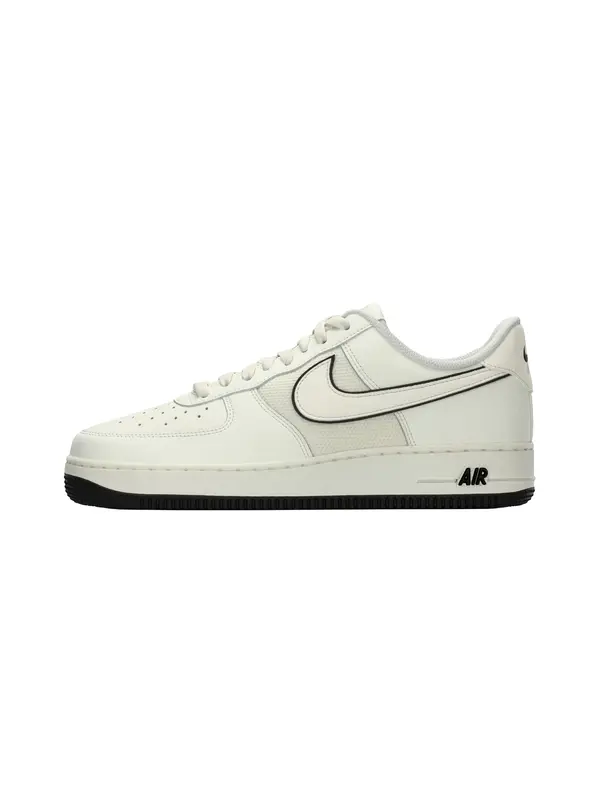 Nike Sportswear Nike Sportswear Niske tenisice 'AIR FORCE 1 '07'  svijetlobež / crna