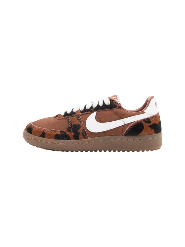 Nike Sportswear Nike Sportswear Niske tenisice 'Field General'  smeđa / crna / bijela