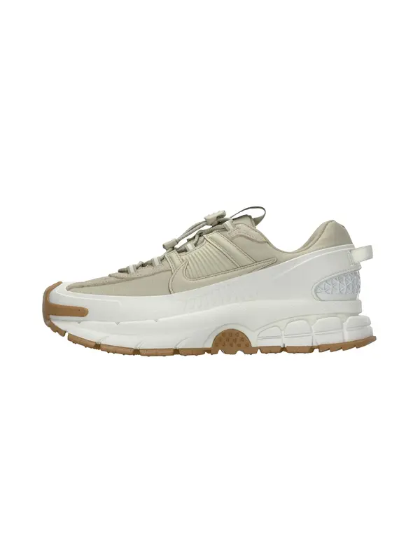 Nike Sportswear Nike Sportswear Niske tenisice 'ZOOM VOMERO ROAM'  tamno bež / bijela