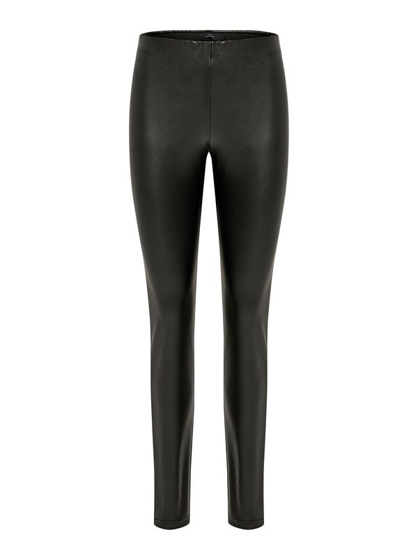 Peppercorn Peppercorn Tajice 'Linette'  crna