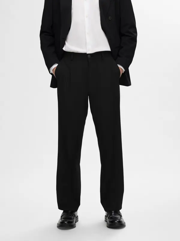 SELECTED SELECTED Hlače s naborima 'Liam 220'  crna