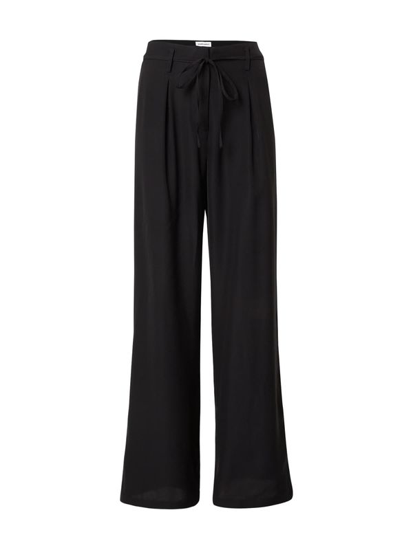 STUDIO SELECT STUDIO SELECT Hlače s naborima 'Melika'  crna