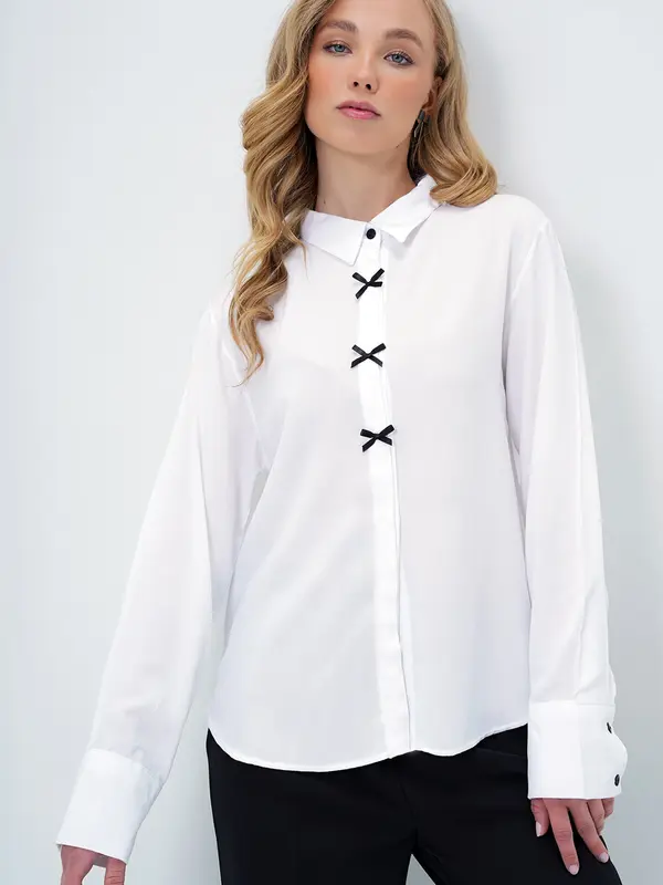 Trend Alaçatı Stili Trend Alaçatı Stili Bluza  crna / bijela