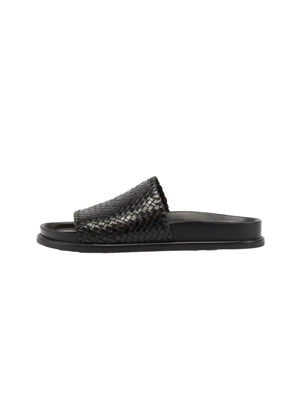 VAGABOND SHOEMAKERS VAGABOND SHOEMAKERS Natikače s potpeticom 'Effie'  crna