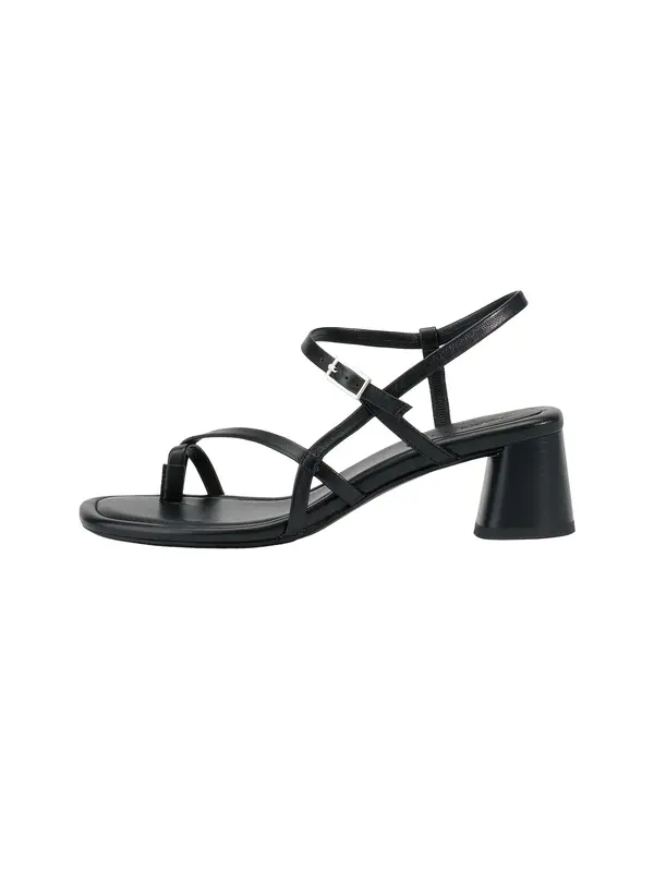 VAGABOND SHOEMAKERS VAGABOND SHOEMAKERS Sandale 'EVIE'  crna