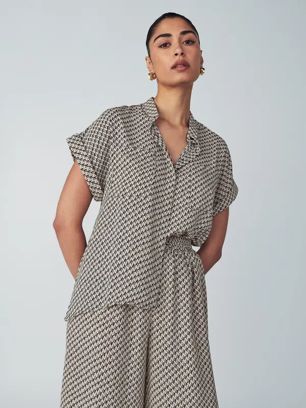 Willa Willa Bluza 'Taurus'  nude / crna