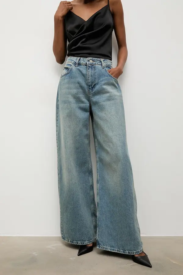Answear.LAB Answear.LAB relaxed fit traperice za žene