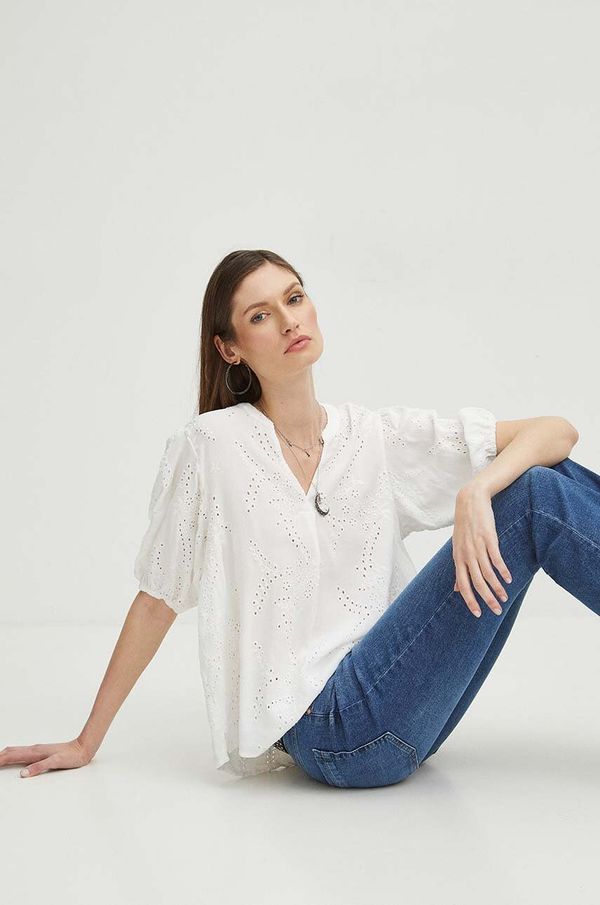 Medicine Bluza Medicine za žene, boja: bež, s aplikacijom