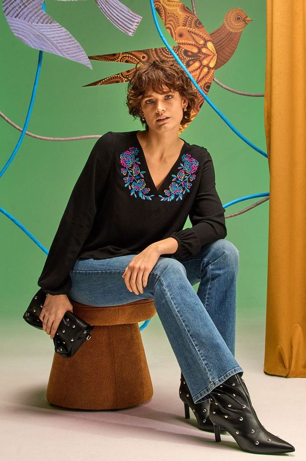 Medicine Bluza Medicine za žene, boja: crna, s aplikacijom