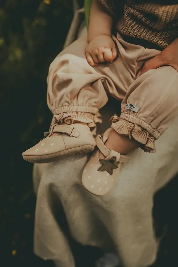 Donsje Cipele od brušene kože za bebe Donsje Nanoe Shoes Strawberry