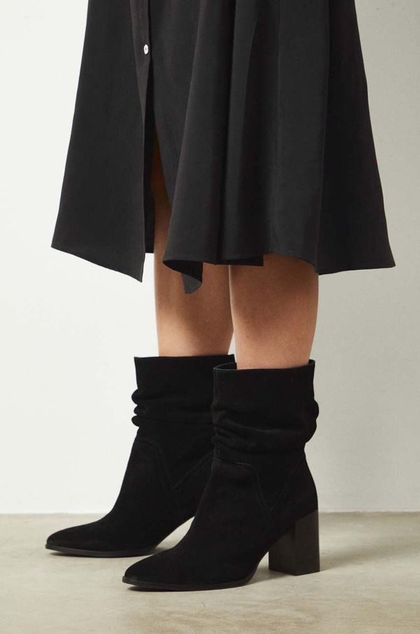 Medicine Čizme od brušene kože Medicine boja: crna, s debelom potpeticom