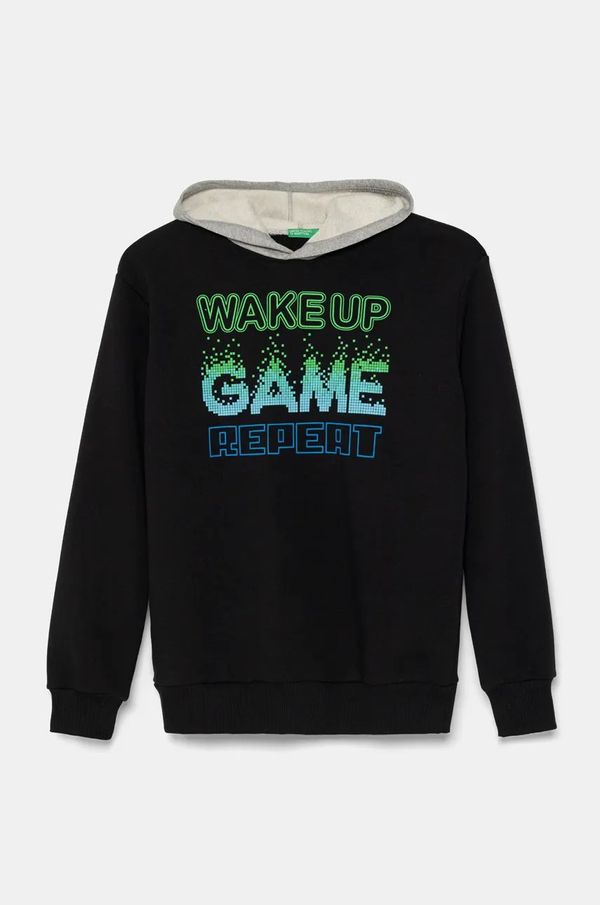 United Colors of Benetton Dječja dukserica United Colors of Benetton boja: crna, s kapuljačom, s tiskom, 3PANC204A