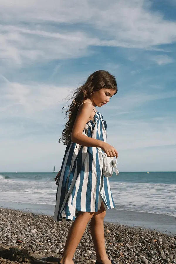 Tinycottons Dječja haljina s dodatkom lana Tinycottons LIGHT NAVY STRIPES DRESS