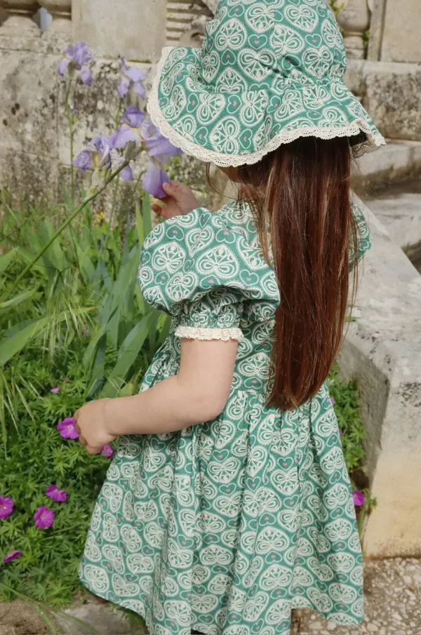 Konges Sløjd Dječja pamučna haljina Konges Sløjd COEUR LACE DRESS GOTS boja: zelena, mini, širi se prema dolje, KS102650