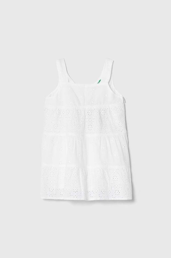 United Colors of Benetton Dječja pamučna haljina United Colors of Benetton boja: bijela, mini, širi se prema dolje