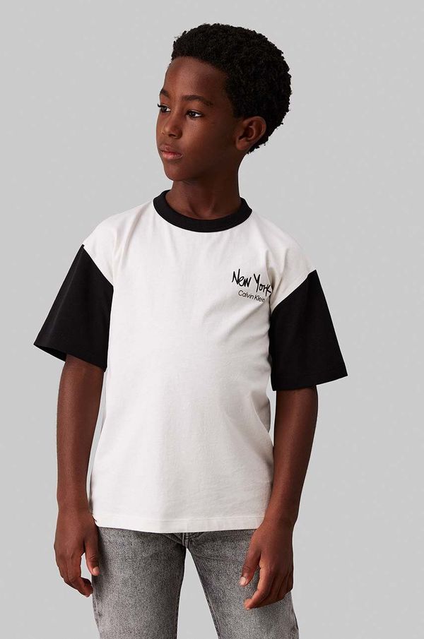 Calvin Klein Jeans Dječja pamučna majica kratkih rukava Calvin Klein Jeans boja: bijela, s tiskom, IB0IB02330