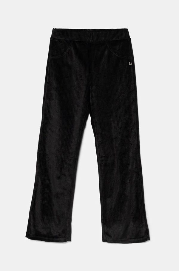 United Colors of Benetton Dječje baršunaste hlače United Colors of Benetton boja: crna, bez uzorka, 37JBCF05J