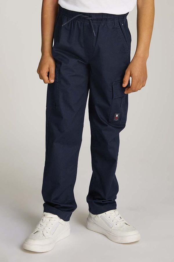 Tommy Hilfiger Dječje pamučne hlače Tommy Hilfiger CARGO PULL ON COTTON PANTS boja: tamno plava, bez uzorka, KB0KB09243
