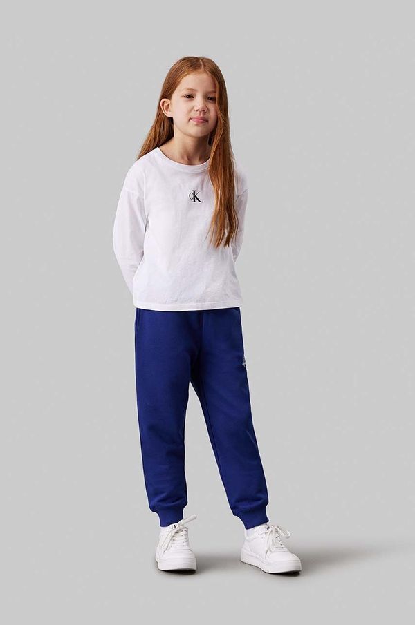 Calvin Klein Jeans Dječji pamučni donji dio trenirke Calvin Klein Jeans SWEATPANTS s tiskom, IU0IU00285
