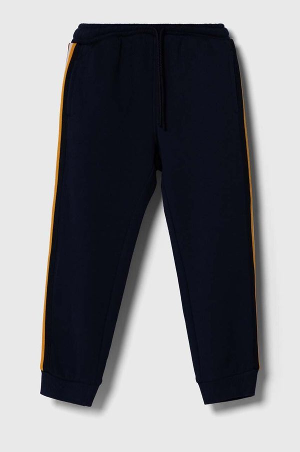 United Colors of Benetton Dječji pamučni donji dio trenirke United Colors of Benetton boja: tamno plava, s uzorkom