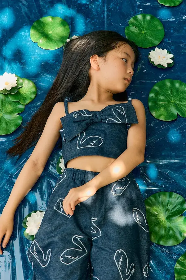 Tinycottons Dječji traper top Tinycottons BIG SWANS DENIM BOW TOP