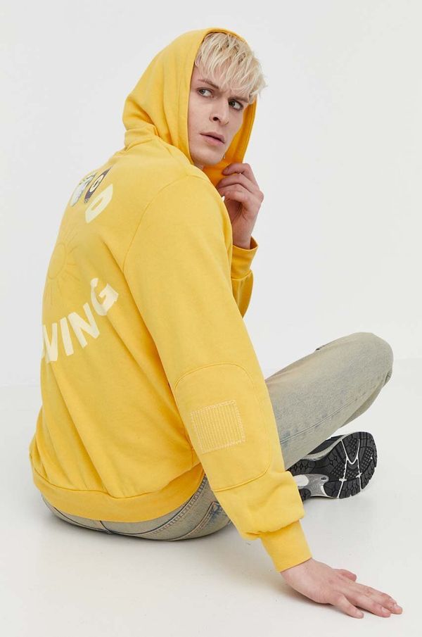 Desigual Dukserica Desigual MARIO za muškarce, boja: žuta, s kapuljačom, tiskom, 24SMSK11