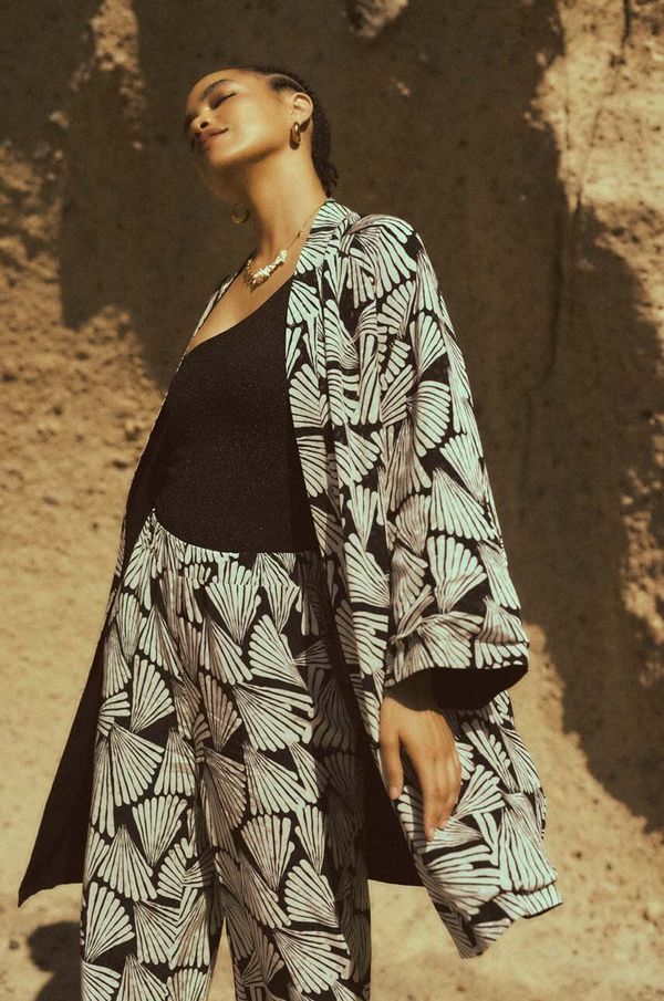 Answear Lab Dvostrani kardigan Answear Lab boja: crna, bez zakopčavanja, s uzorkom