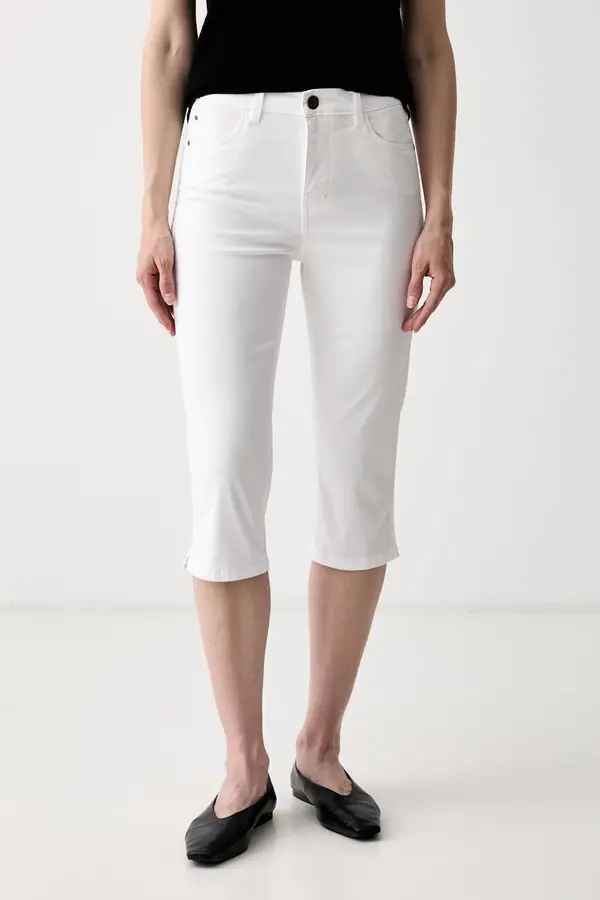 Guess Guess capri hlače za žene s lyocellom CAROLYN