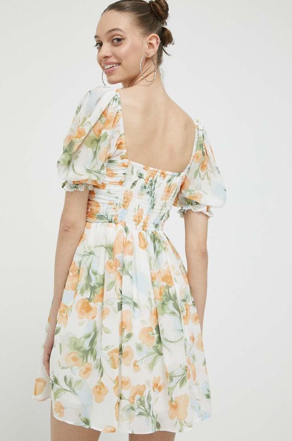 Abercrombie & Fitch Haljina Abercrombie & Fitch boja: narančasta, mini, širi se prema dolje