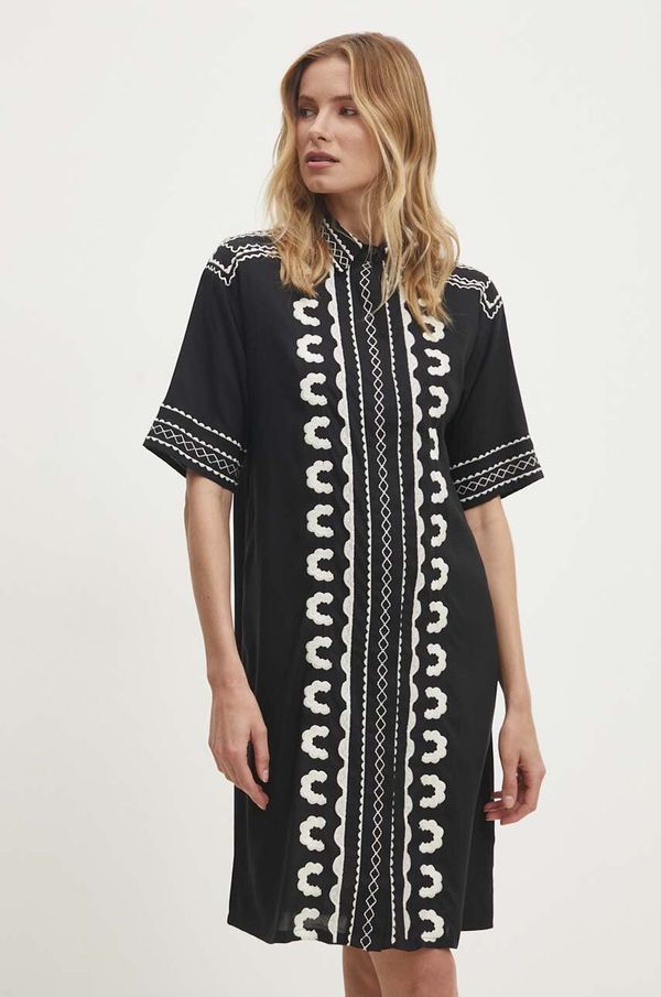 Answear Lab Haljina Answear Lab boja: bijela, mini, ravna