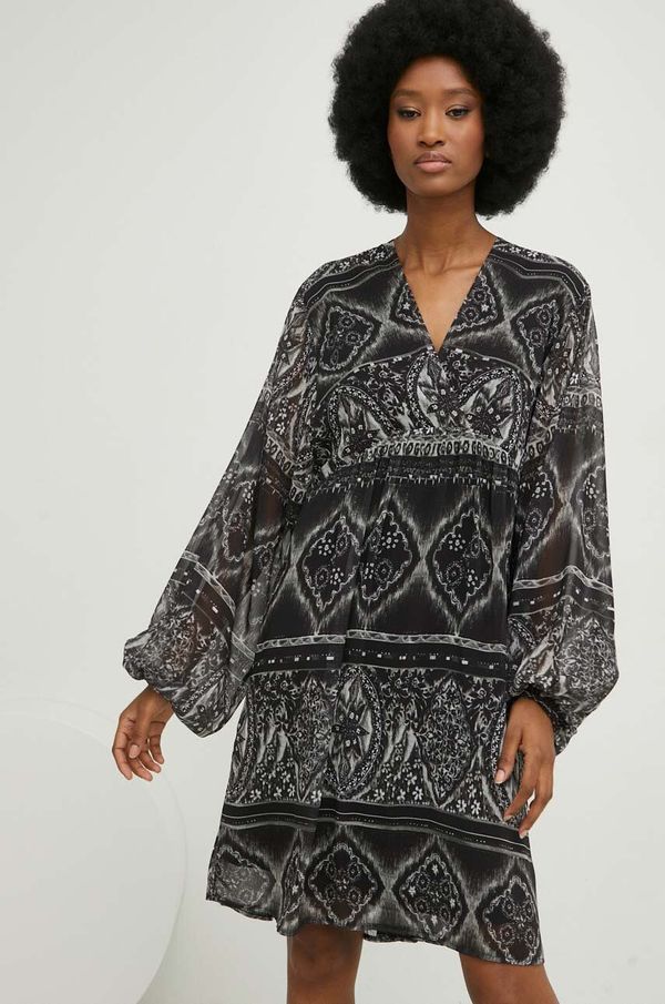 Answear Lab Haljina Answear Lab boja: crna, mini, širi se prema dolje