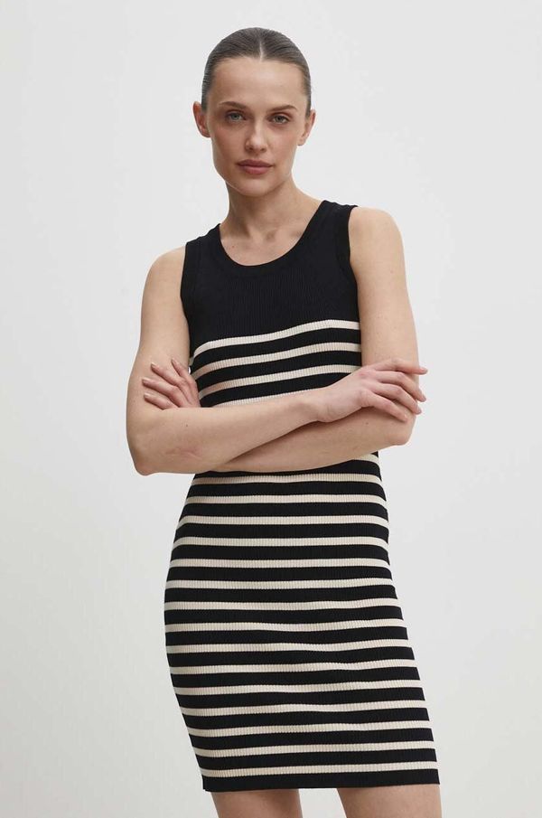 Answear Lab Haljina Answear Lab boja: crna, mini, uska