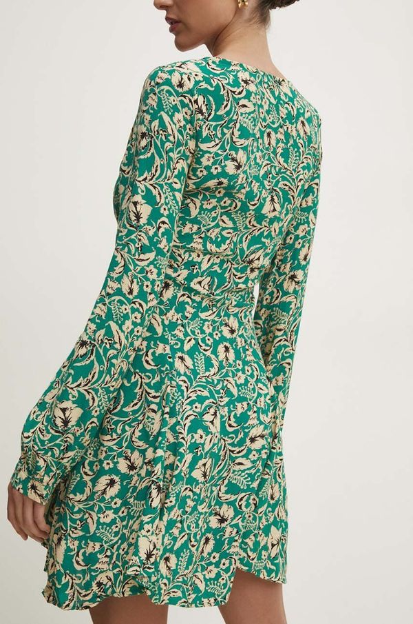 Answear Lab Haljina Answear Lab boja: zelena, mini, širi se prema dolje