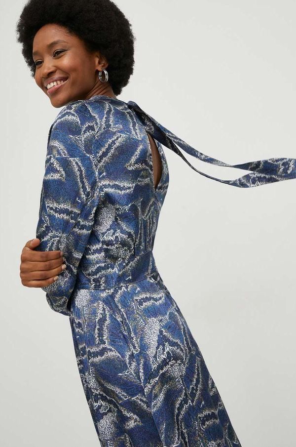 Answear Lab Haljina Answear Lab midi, oversize