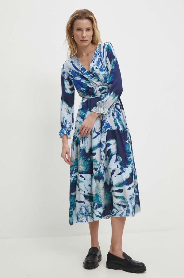 Answear Lab Haljina Answear Lab midi, širi se prema dolje