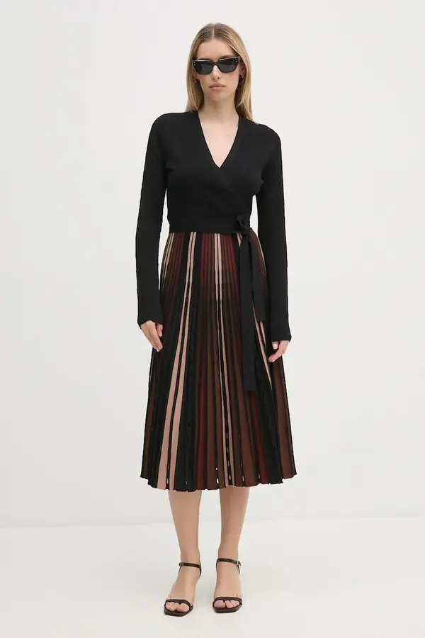 DIANE VON FURSTENBERG Haljina DIANE VON FURSTENBERG boja: crna, midi, širi se prema dolje, DVFDR3S007
