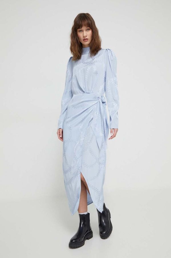 Hugo Haljina HUGO maxi, širi se prema dolje