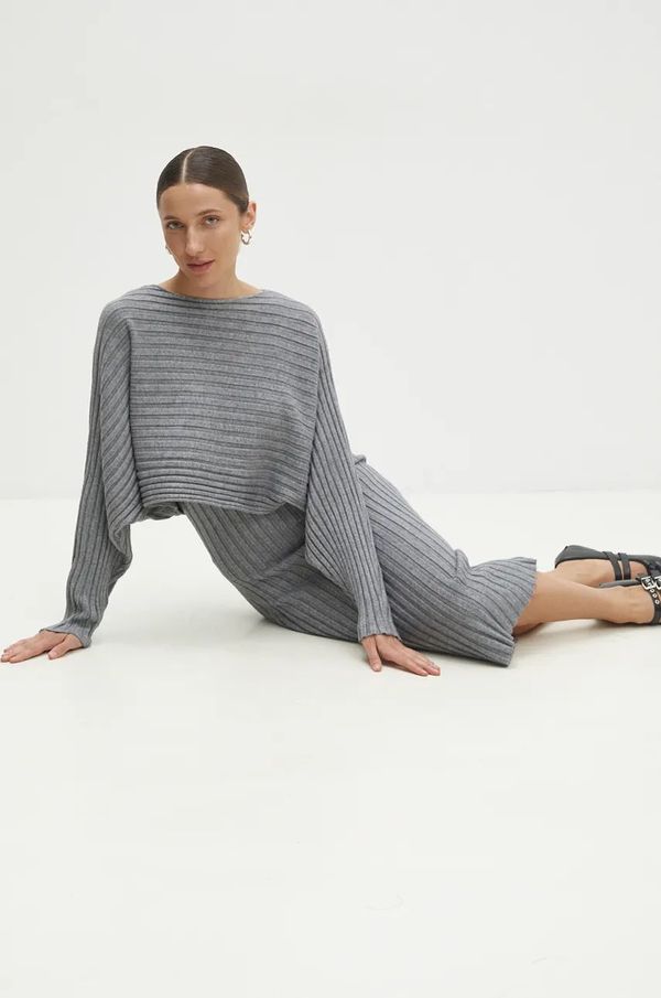 Answear Lab Haljina i džemper Answear Lab boja: siva, midi, uska