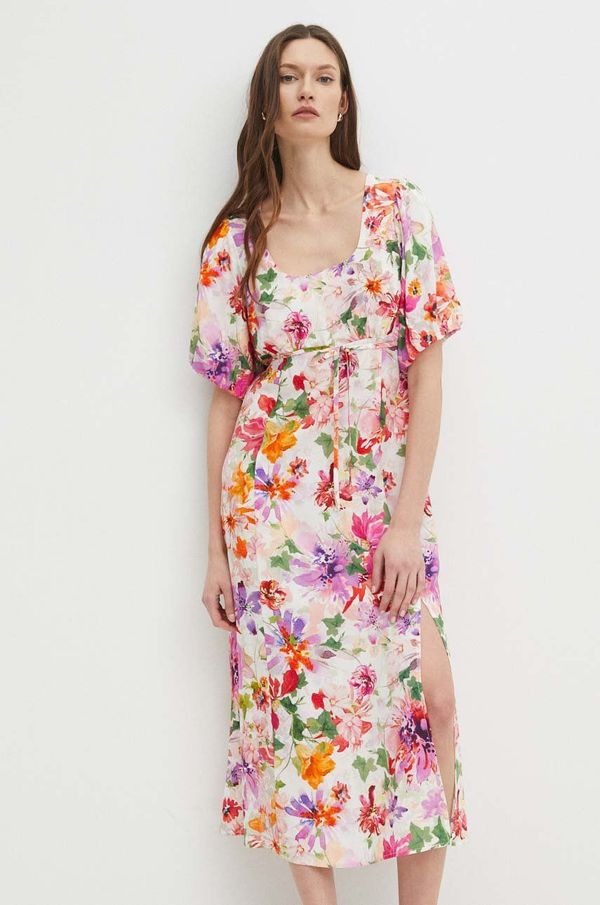 Medicine Haljina Medicine boja: bijela, maxi, širi se prema dolje