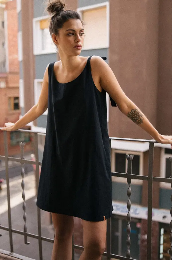 Muuv. Haljina MUUV. Backless Bow